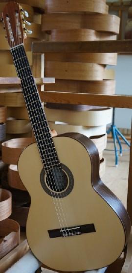 Gitarr Nylonstr&auml;ngad SWEDTONE CREMONA LUGN&Aring;S